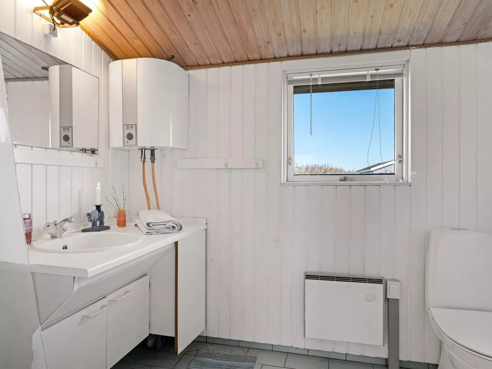 "Valpuri" - 150m from the sea - Binnen