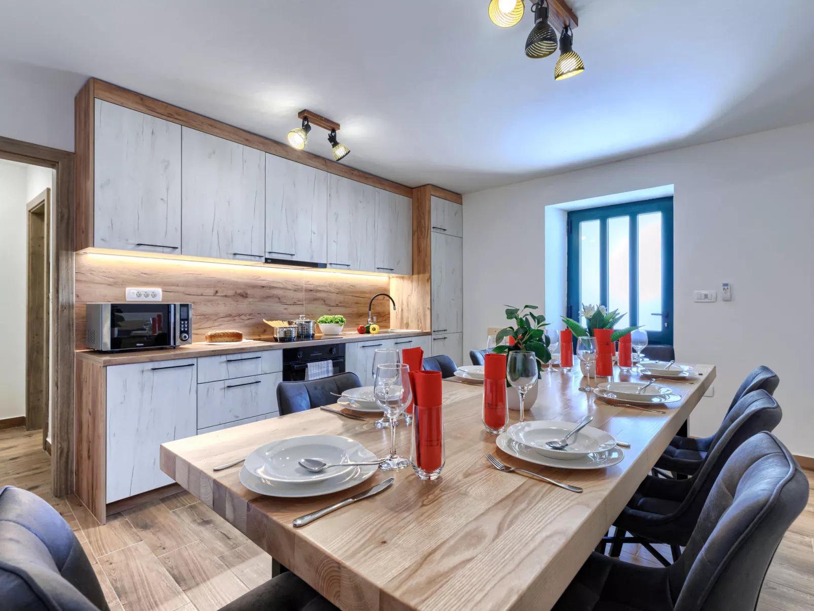 Tone i Maria - Binnen