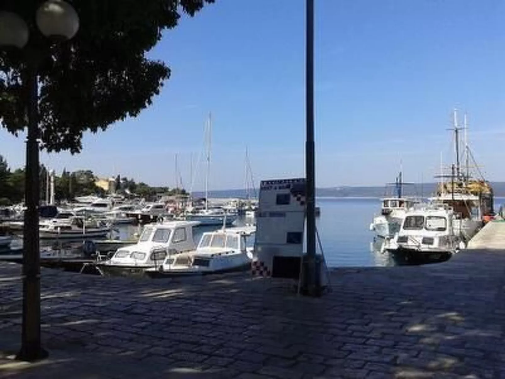 Ivanka2 - Image-tags.info