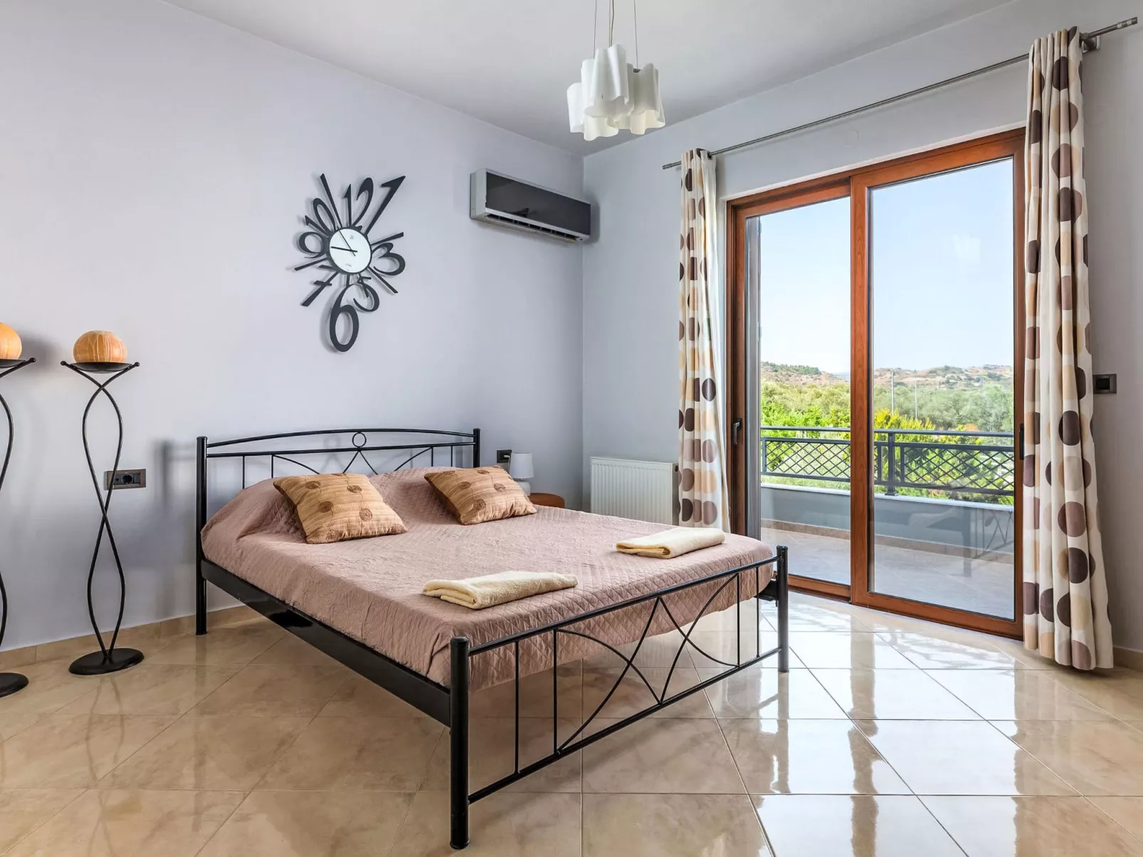 Villa Vergio in der Nähe des Strandes - Binnen