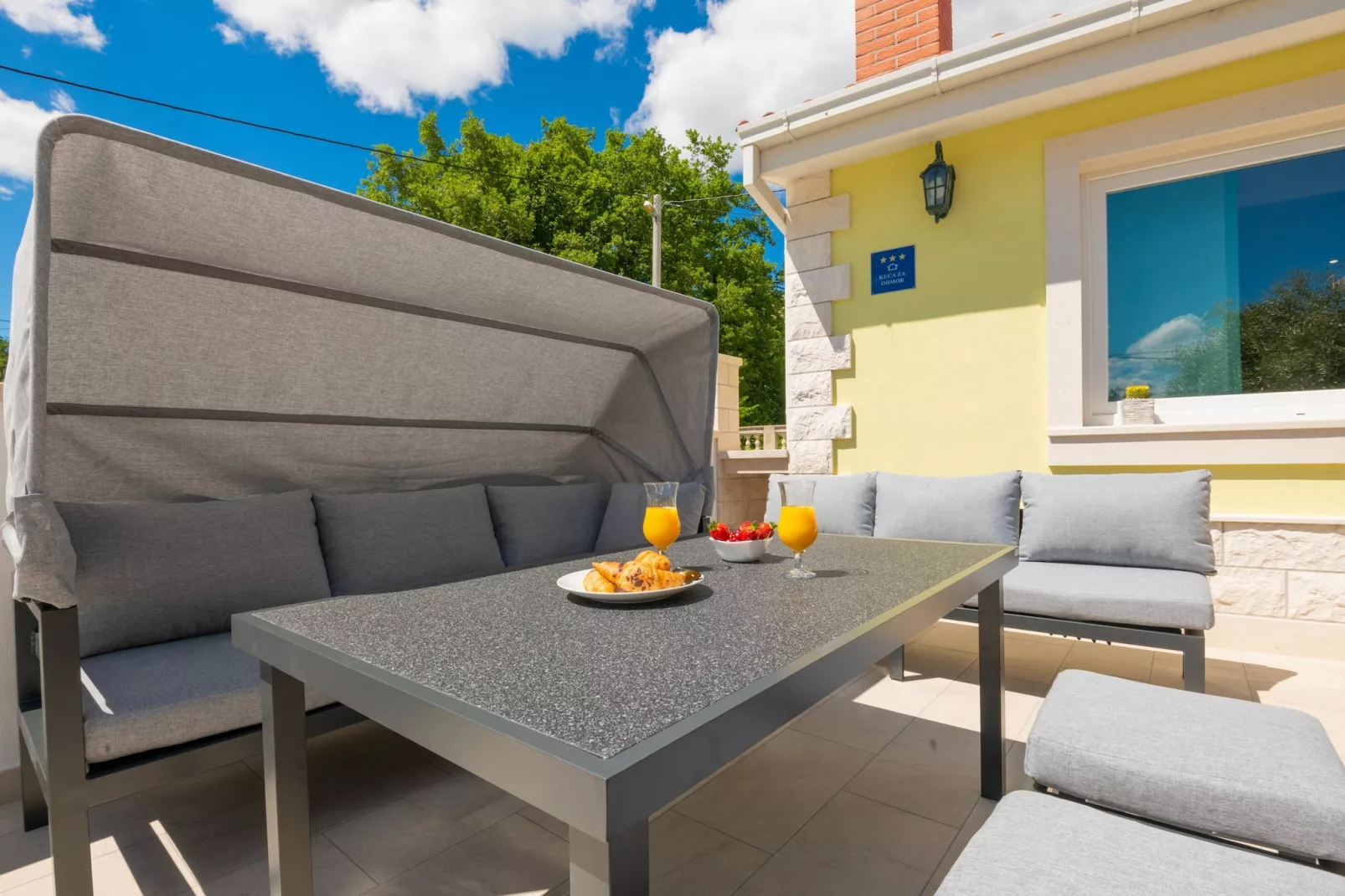 Holiday Home Maslina - Terrasbalkon