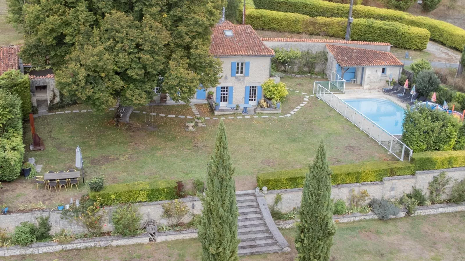 Lusignac Maswari - Buitenkant zomer