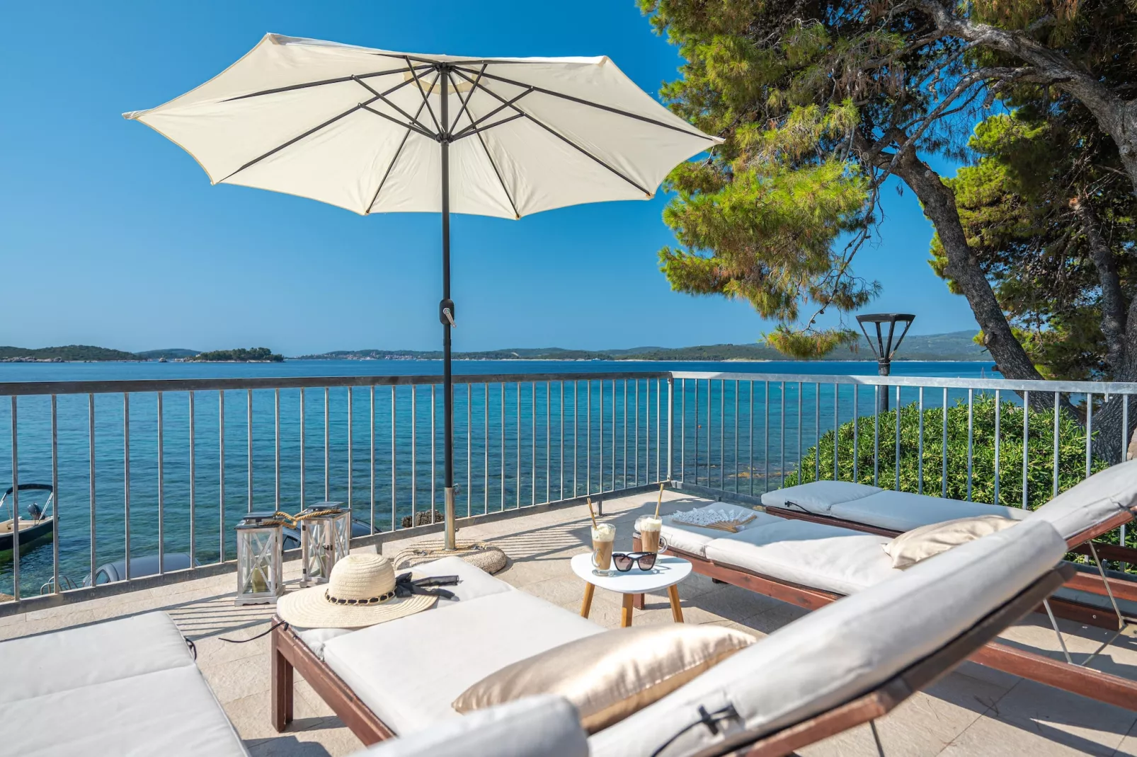 Villa AdriaStone - Uitzicht zomer