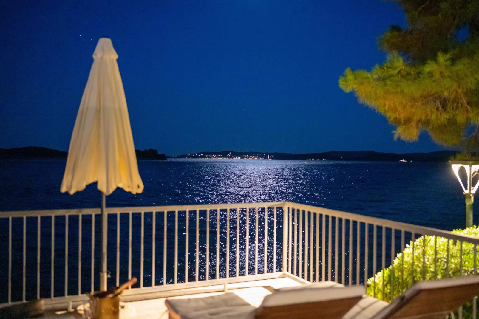 Villa AdriaStone - Uitzicht zomer