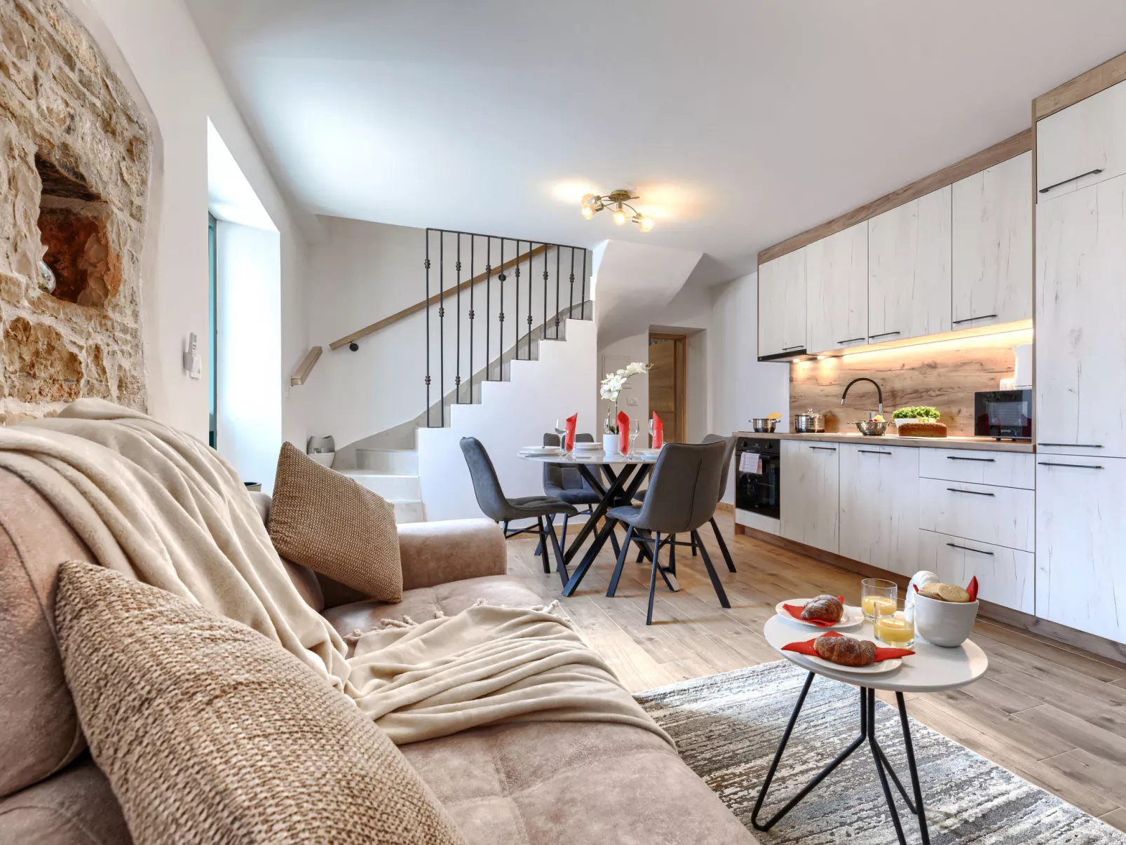 Tone i Maria - Binnen