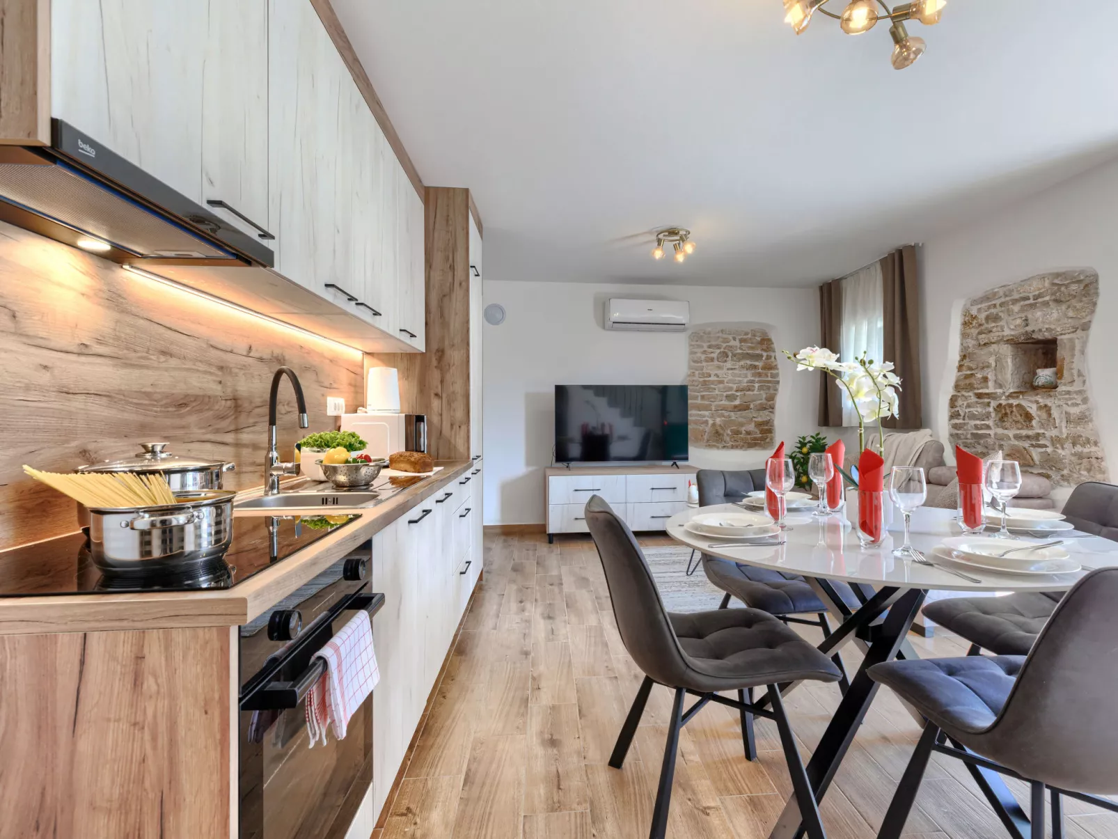 Tone i Maria - Binnen