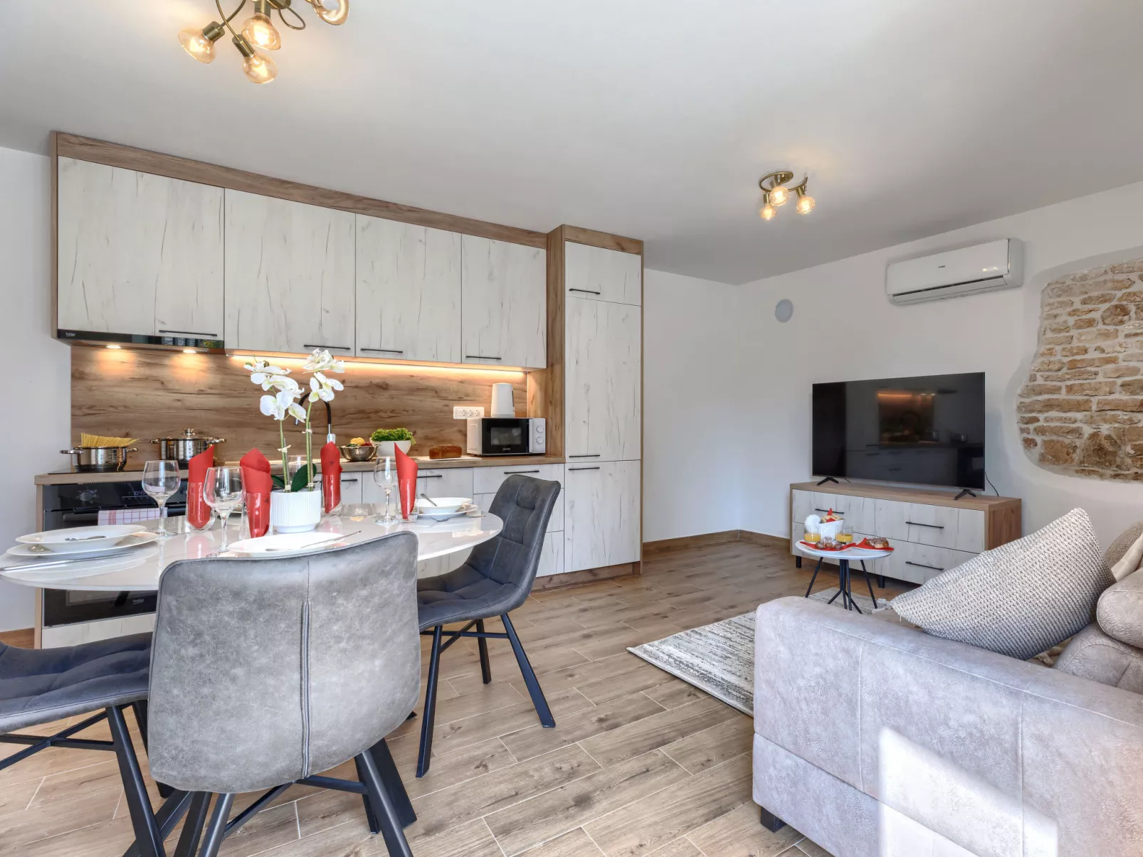 Tone i Maria - Binnen