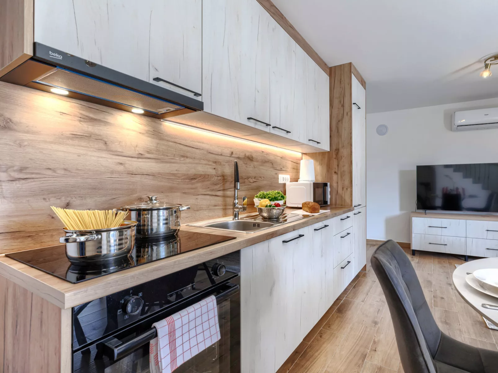 Tone i Maria - Binnen