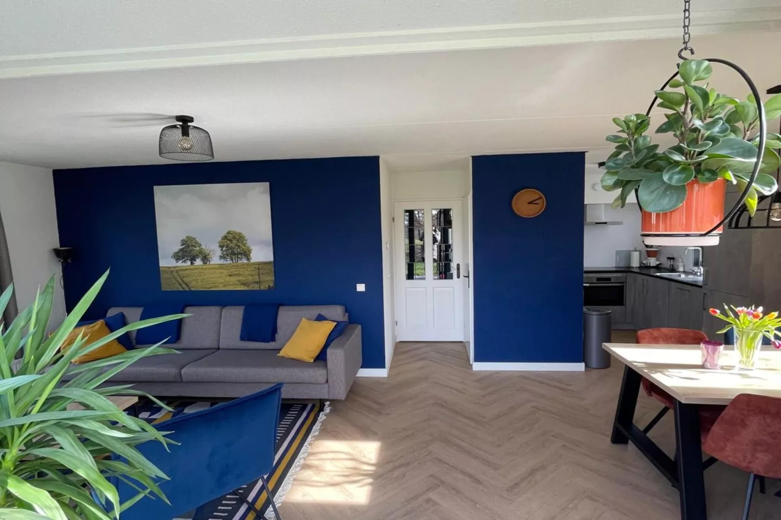 6 - Persons Lakeside Bungalow (copy)