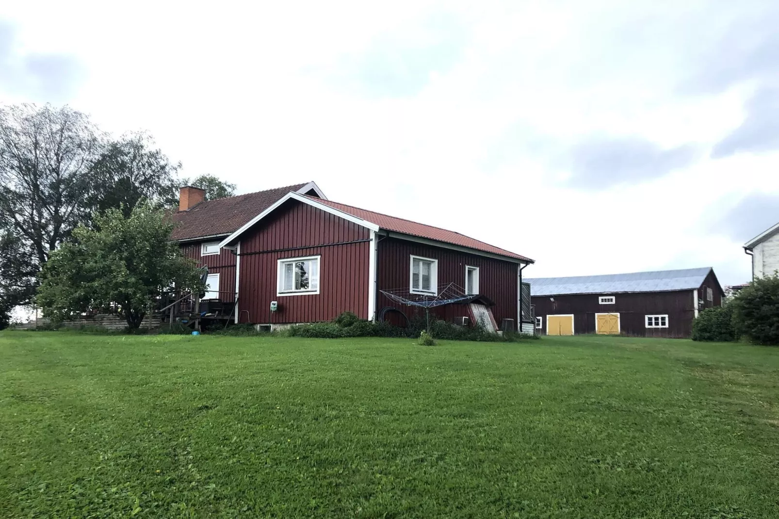 Charmante rode boerderij bij Forsheda