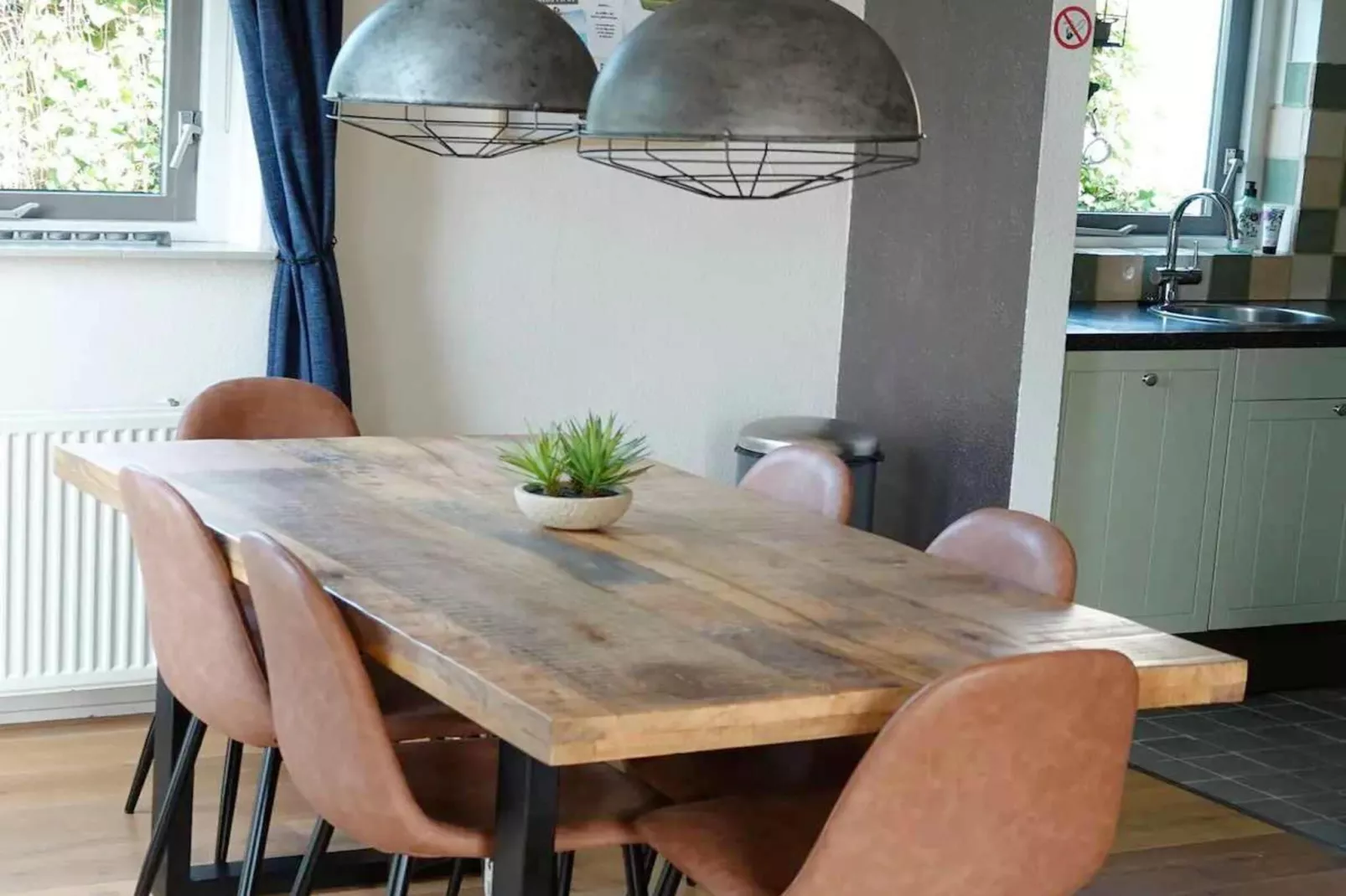 6 - Person Forest Pet & Family Bungalow