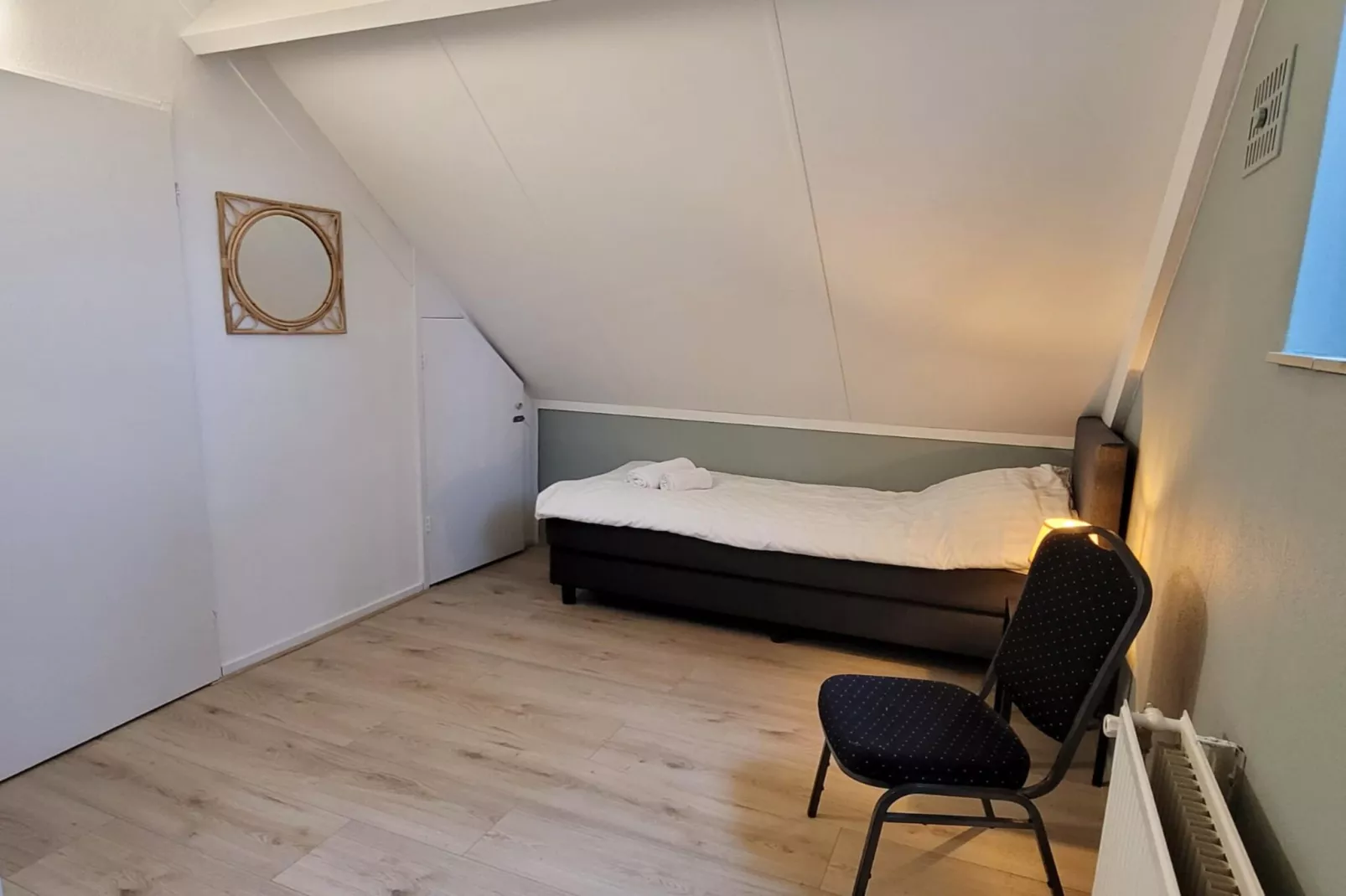 6 - Persons Forest Bungalow (copy) - Slaapkamer