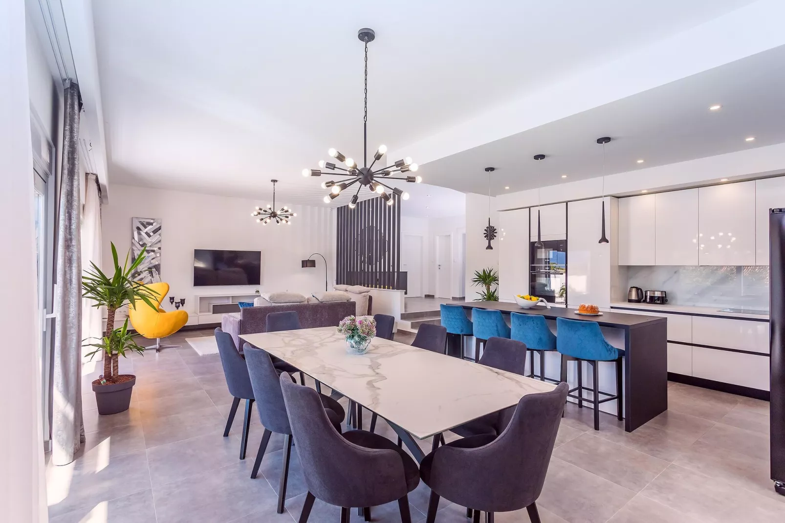 VILLA CASA MIA LUXURY RETREAT WITH SWIMMING POOL