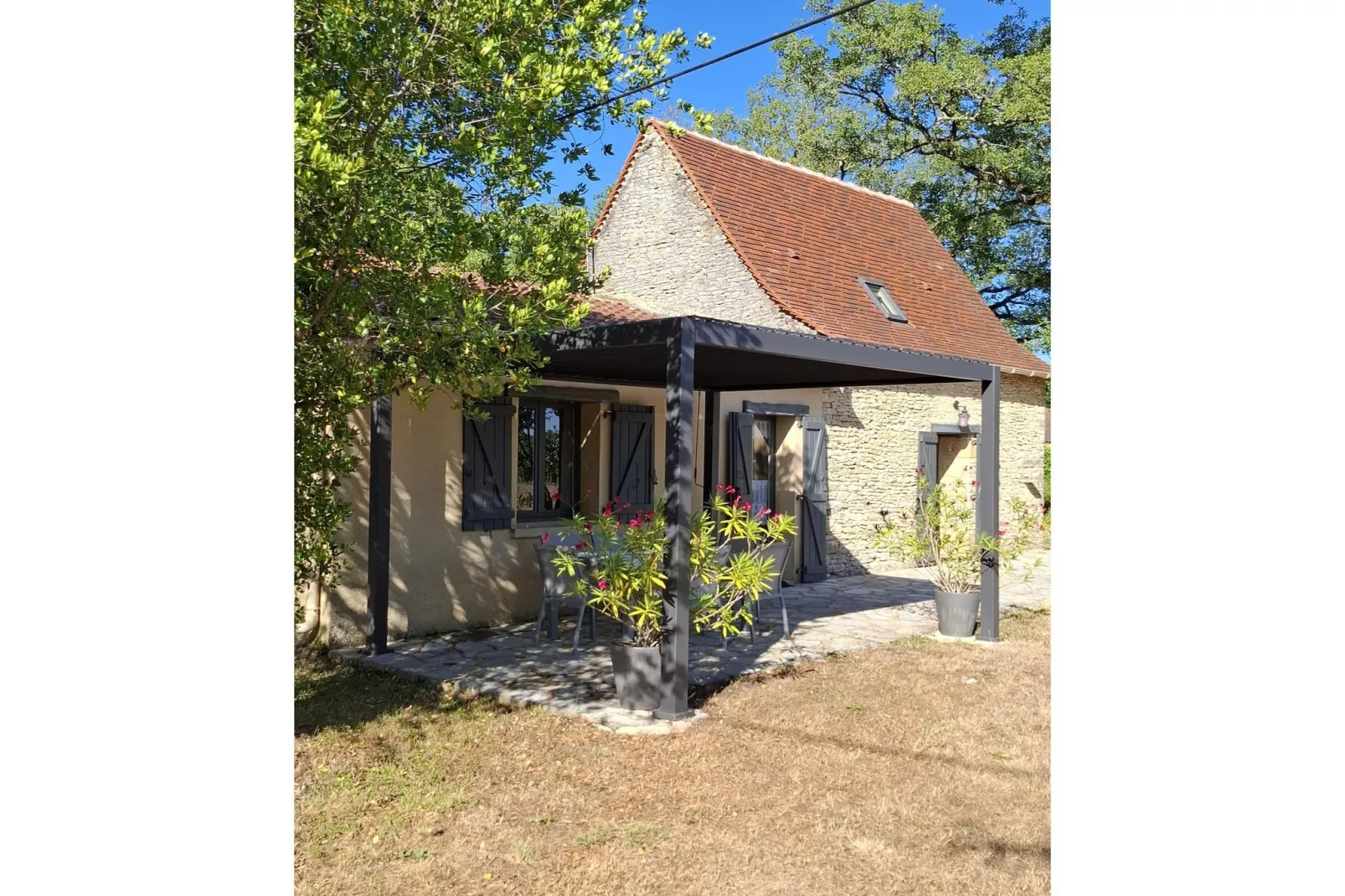 Jolie maison le Catalo - Buitenkant zomer