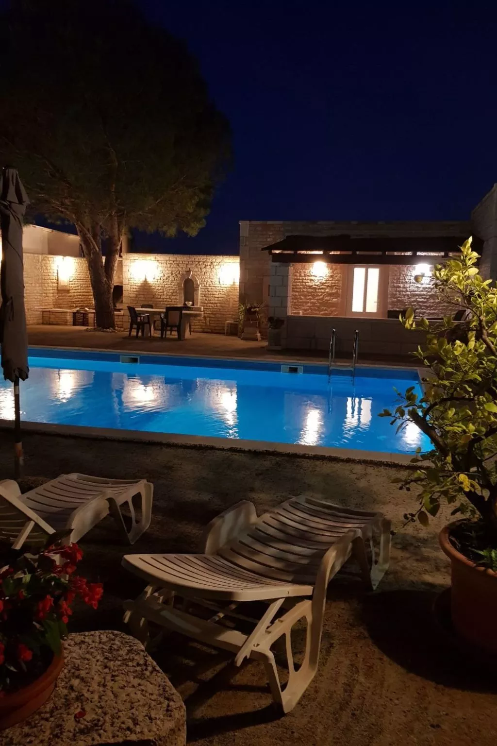 Wohnung mit Schwimmbad