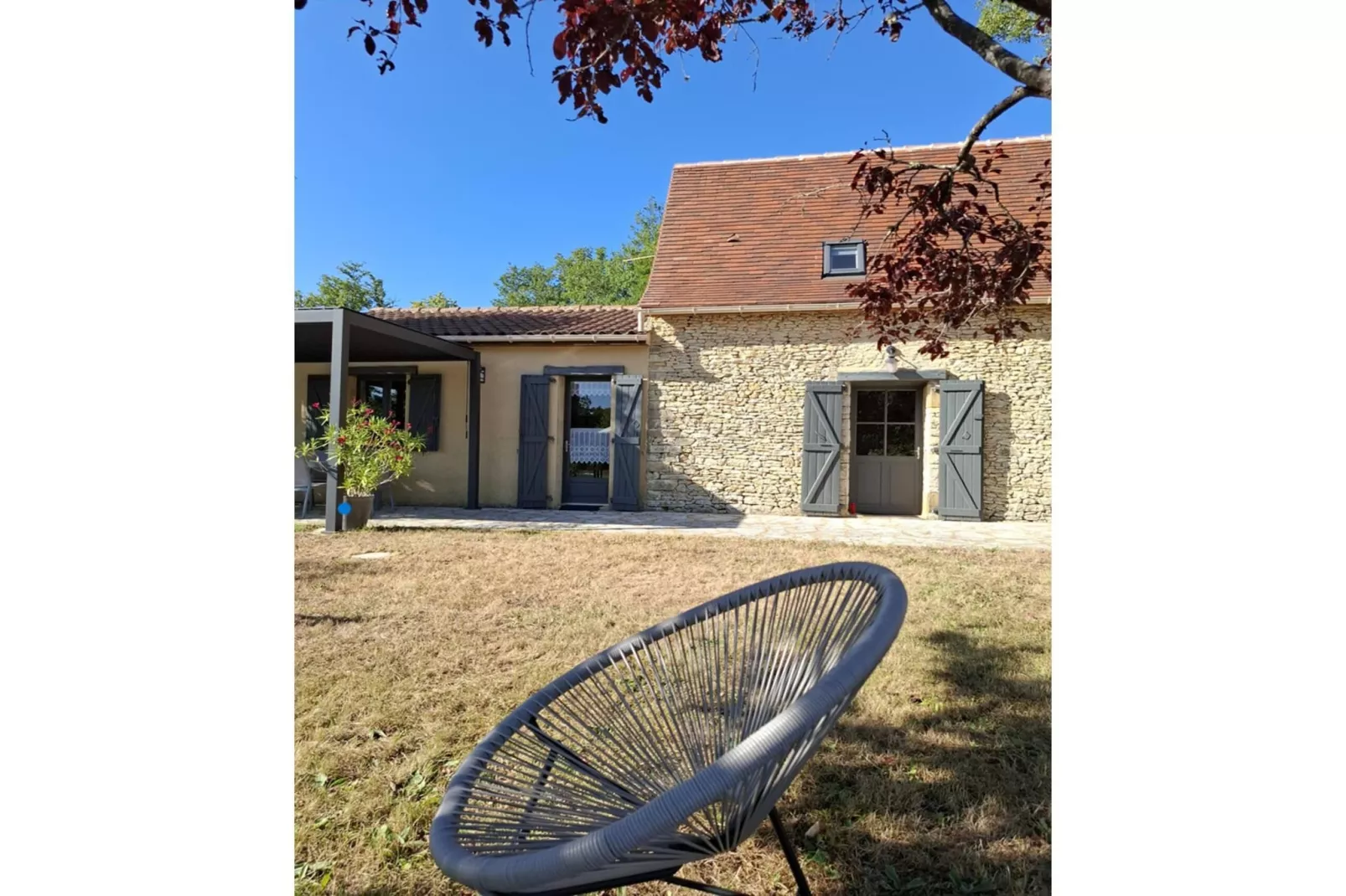 Jolie maison le Catalo - Buitenkant zomer