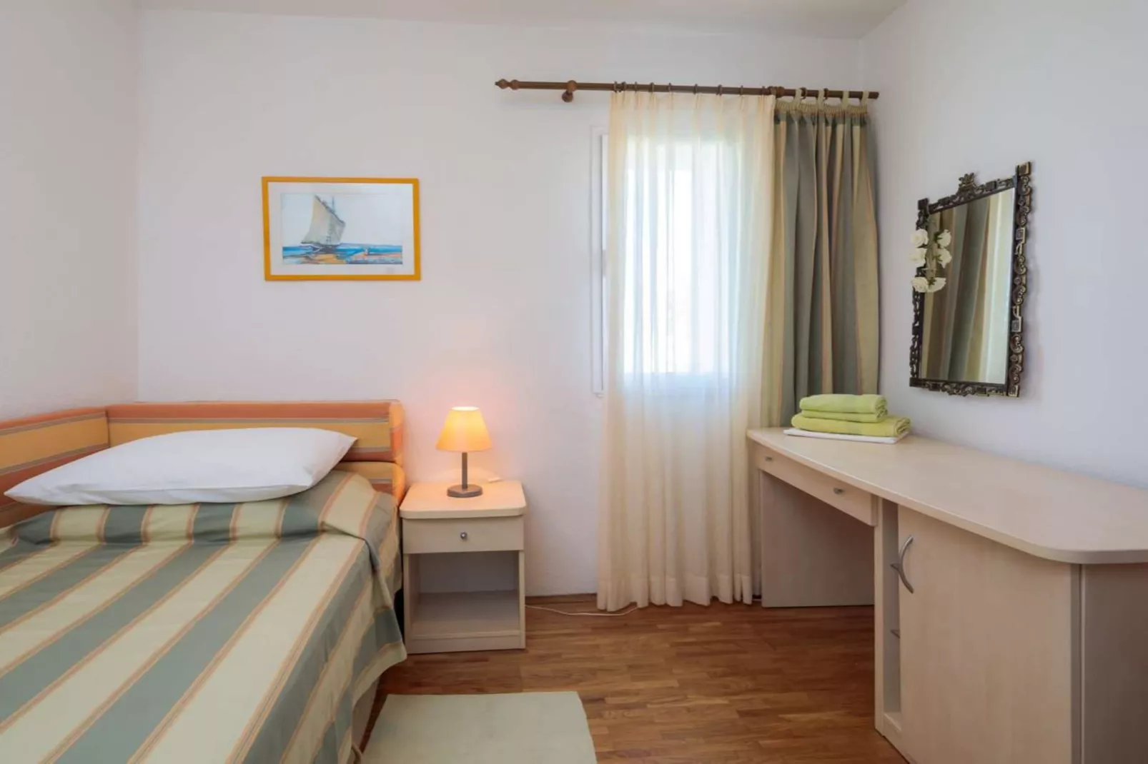 Apartment Oaza - Three Bedroom Apartment with Terrace and Sea View - Slaapkamer