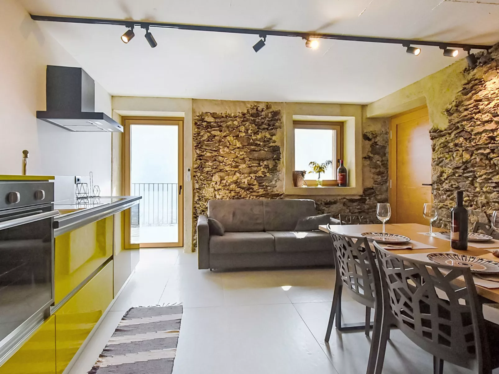 Al Vignale - La Grotta - Binnen