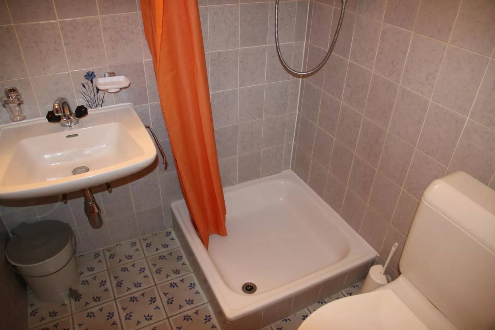Combyre C 012 - COMFORTABLE studio 4 pers - Badkamer