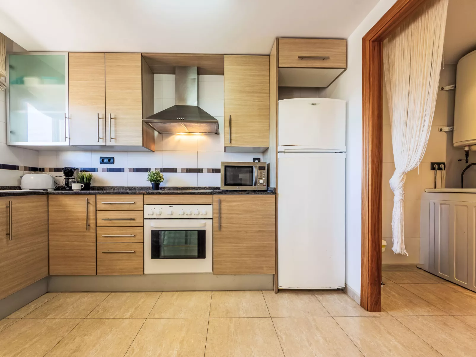 Golden Beach - Binnen