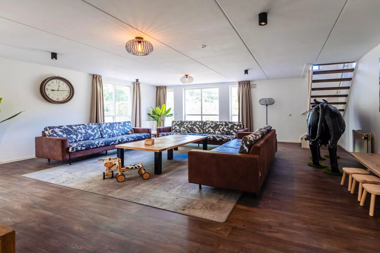 16 - Persons Family bungalow - Woonkamer