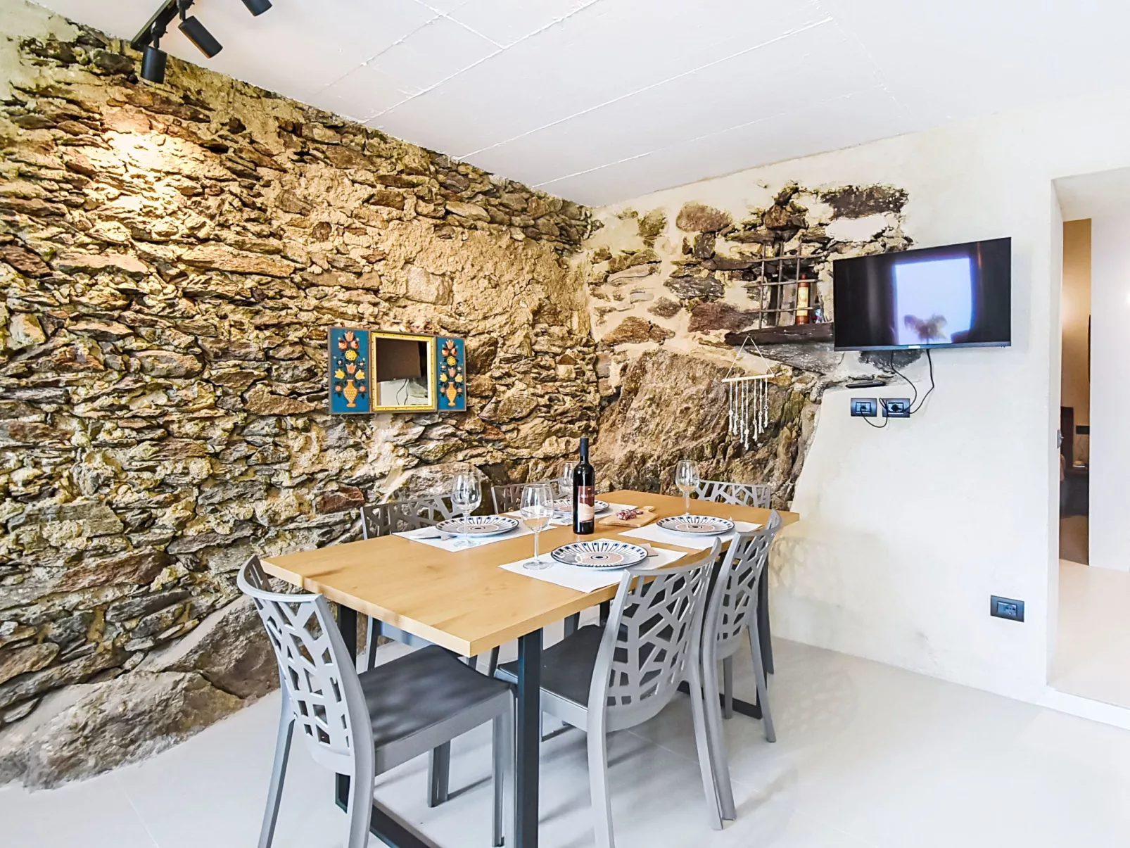 Al Vignale - La Grotta - Binnen