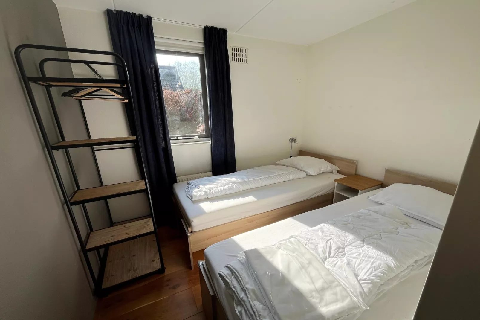 6 - Person Forest Pet & Family Bungalow - Slaapkamer