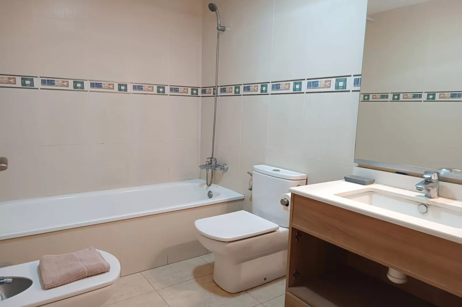 Vivalidays Francesco -  LLoret de Mar - Costa Bra - Badkamer