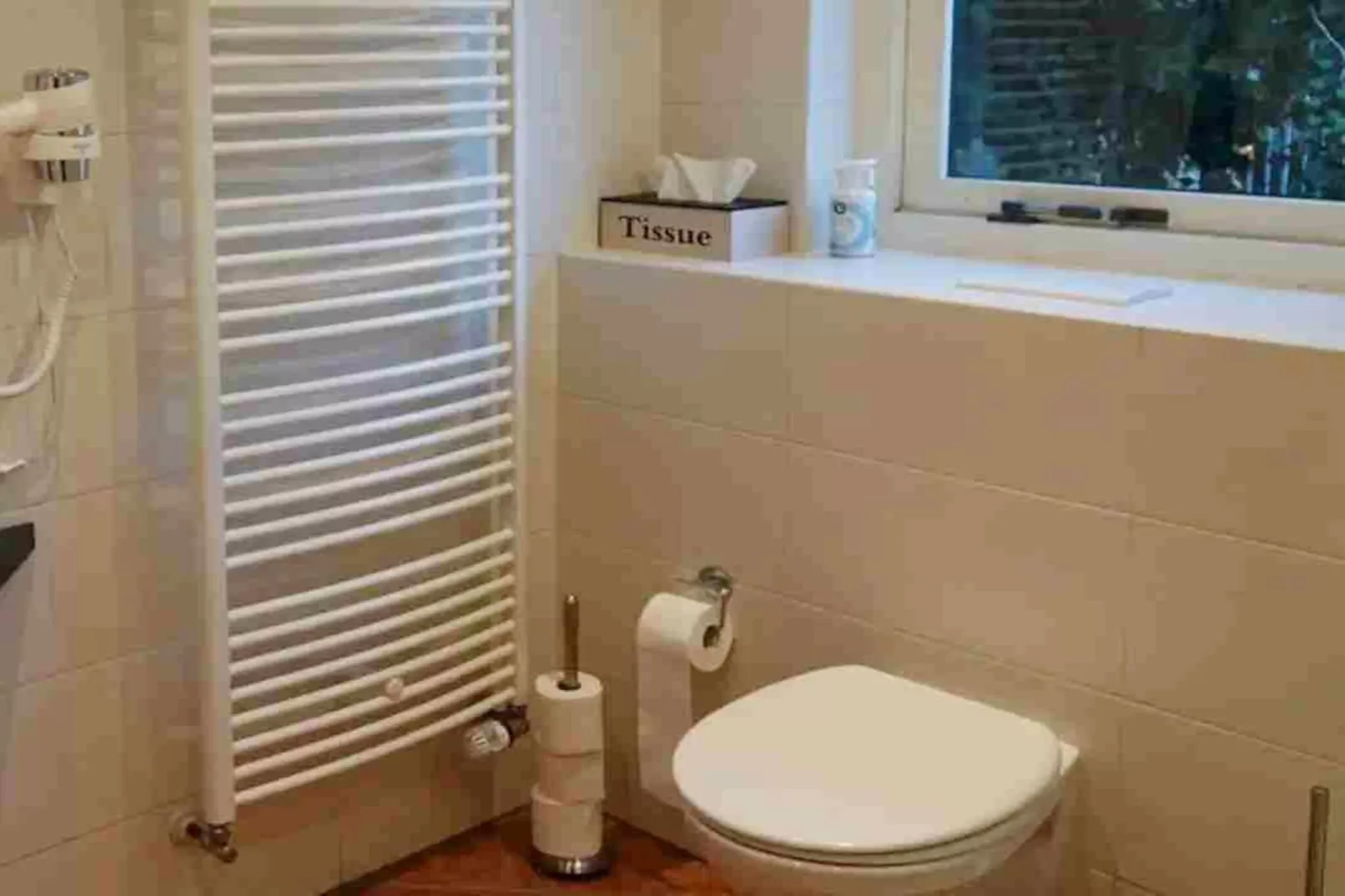 6 - Person Forest Pet & Family Bungalow - Badkamer