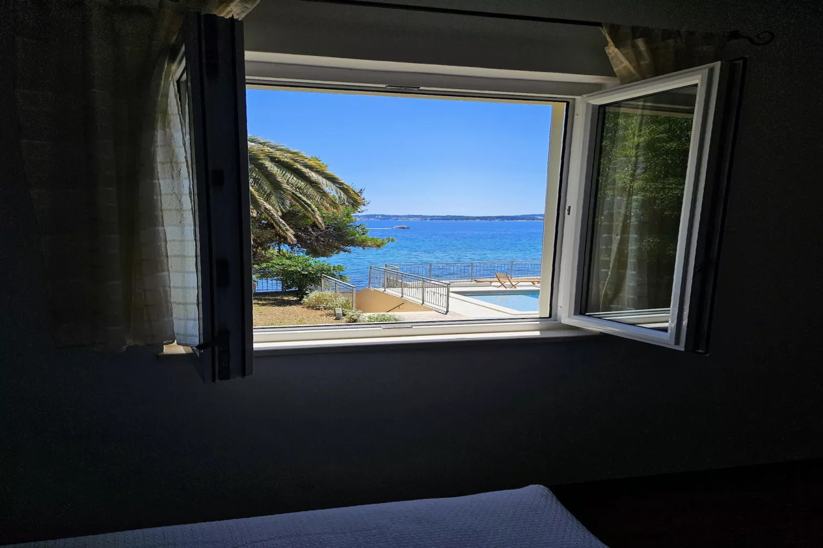 Beach House Nono - Four Bedroom Villa with Swimming Pool - Slaapkamer