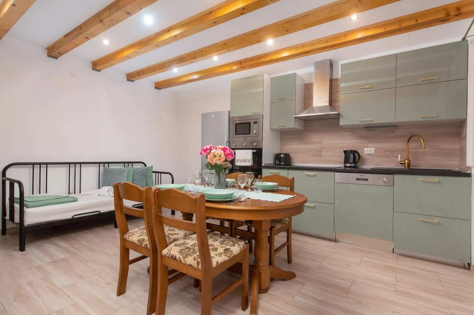 VILLA DIDOVINA - Eetkamer