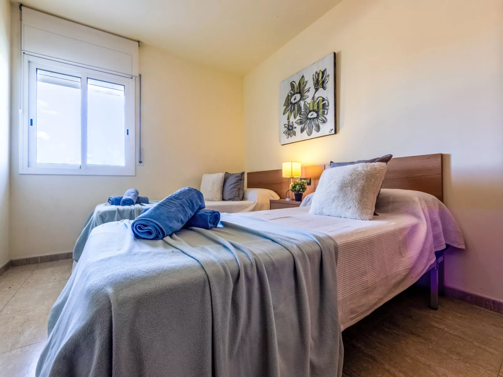 Golden Beach - Binnen