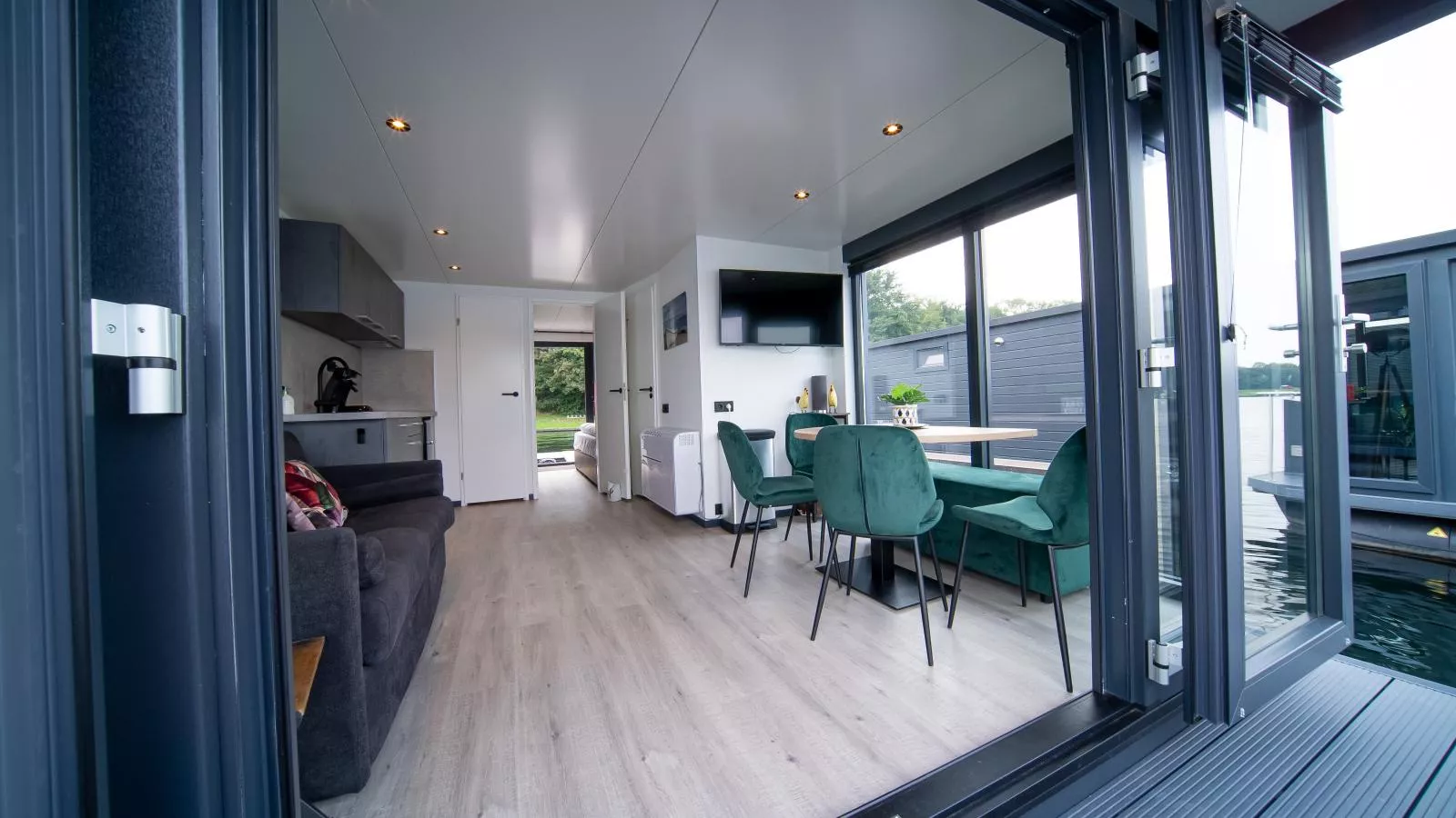 Floating in Limburg