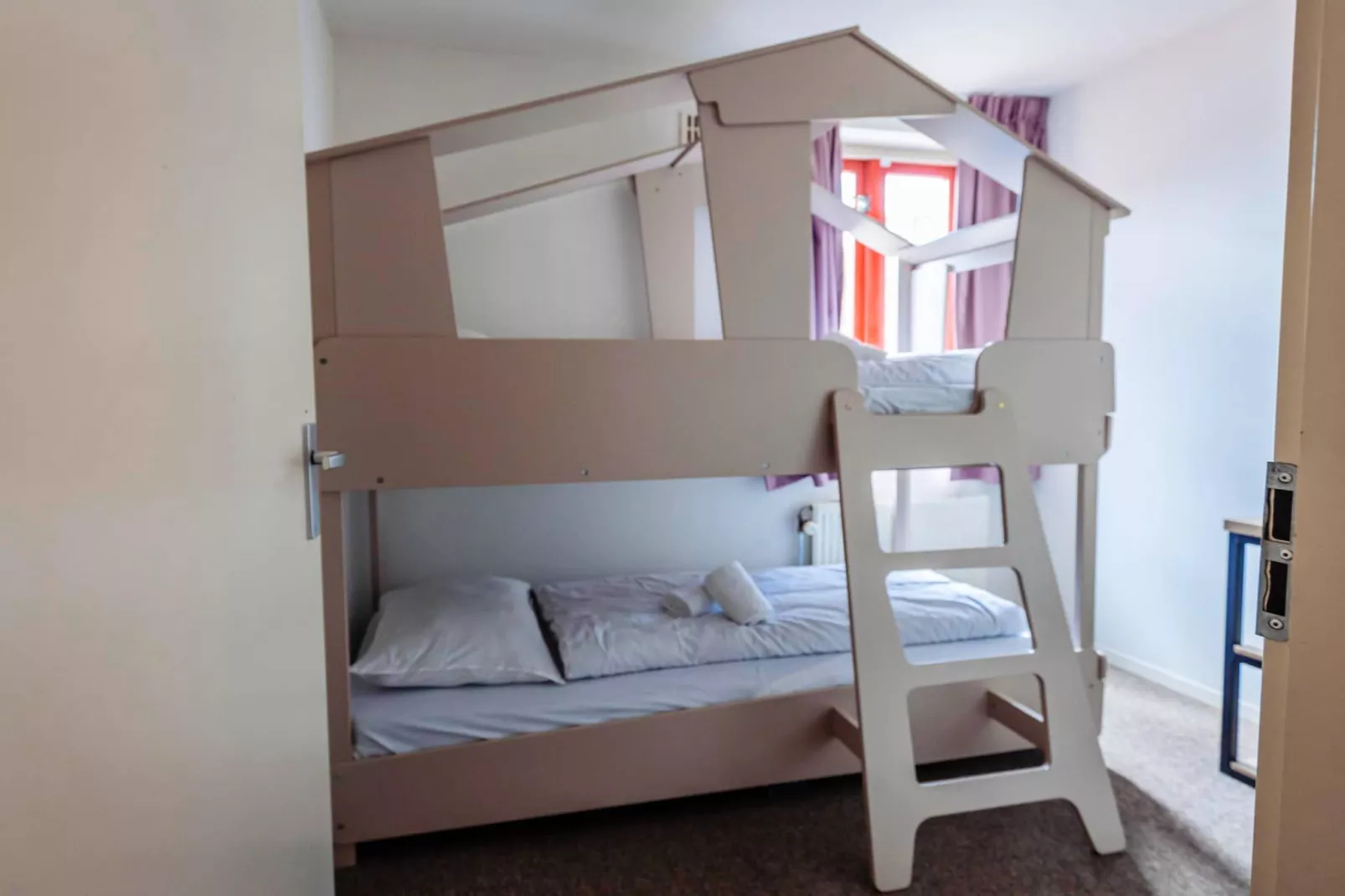 16 - Persons Family bungalow - Slaapkamer