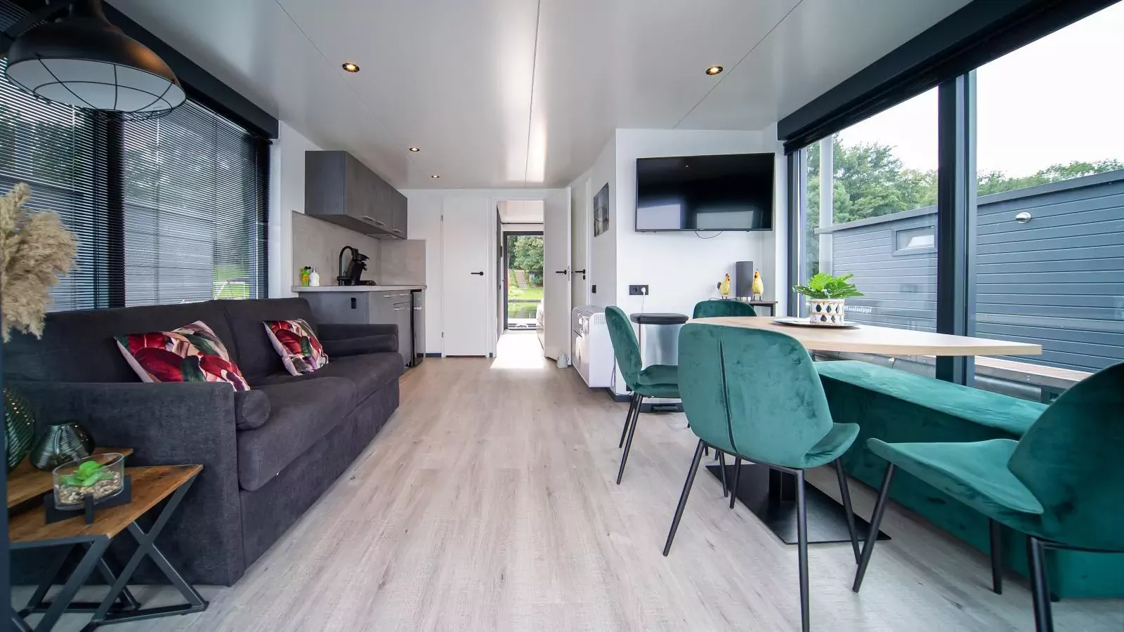 Floating in Limburg-Woonkamer
