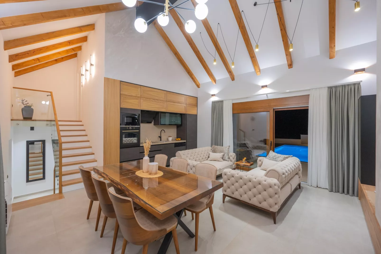 UNIQUE VILLA PIETRA - Eetkamer