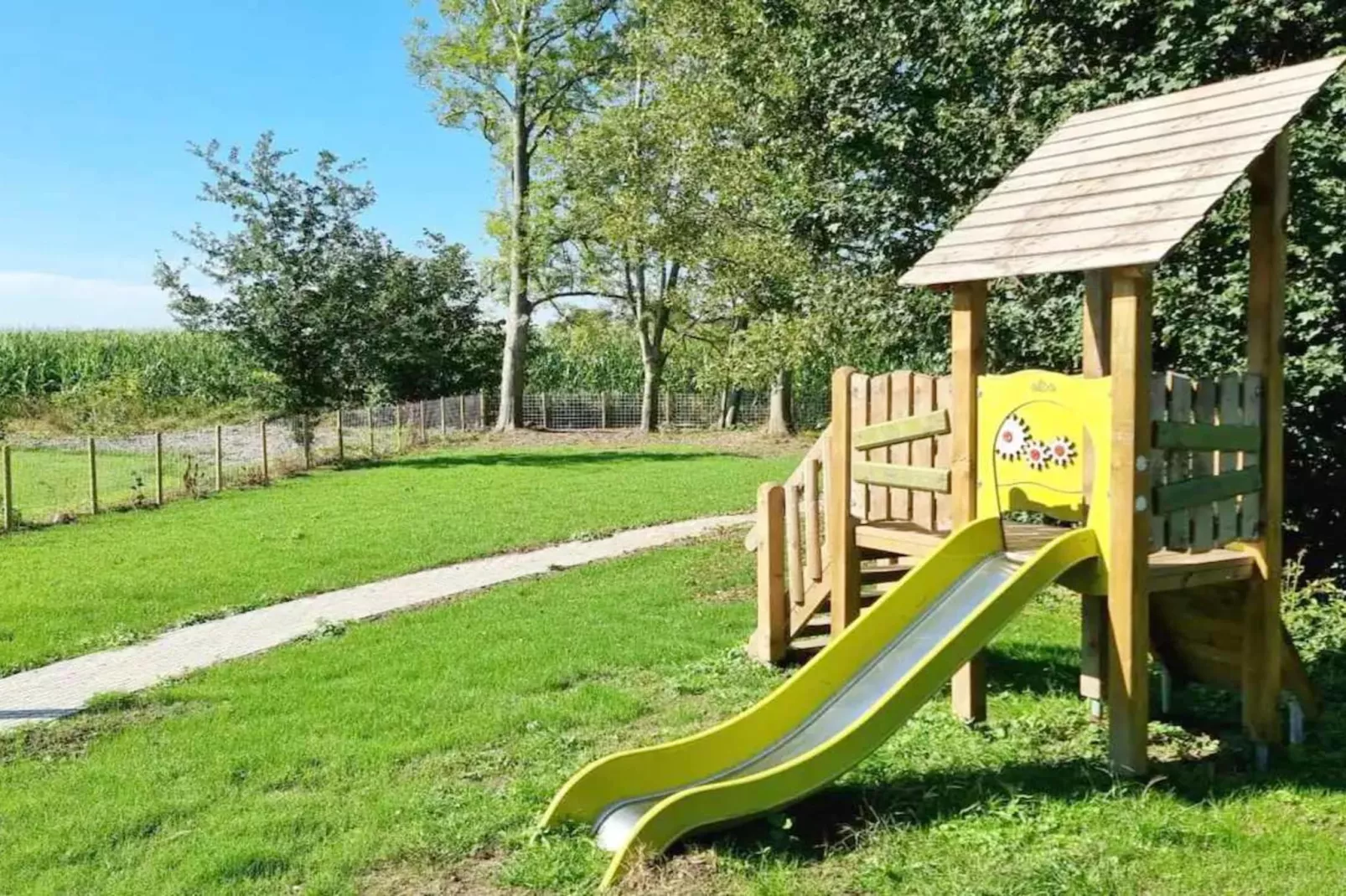 6 - Person Forest Pet & Family Bungalow - Gebieden zomer 1km