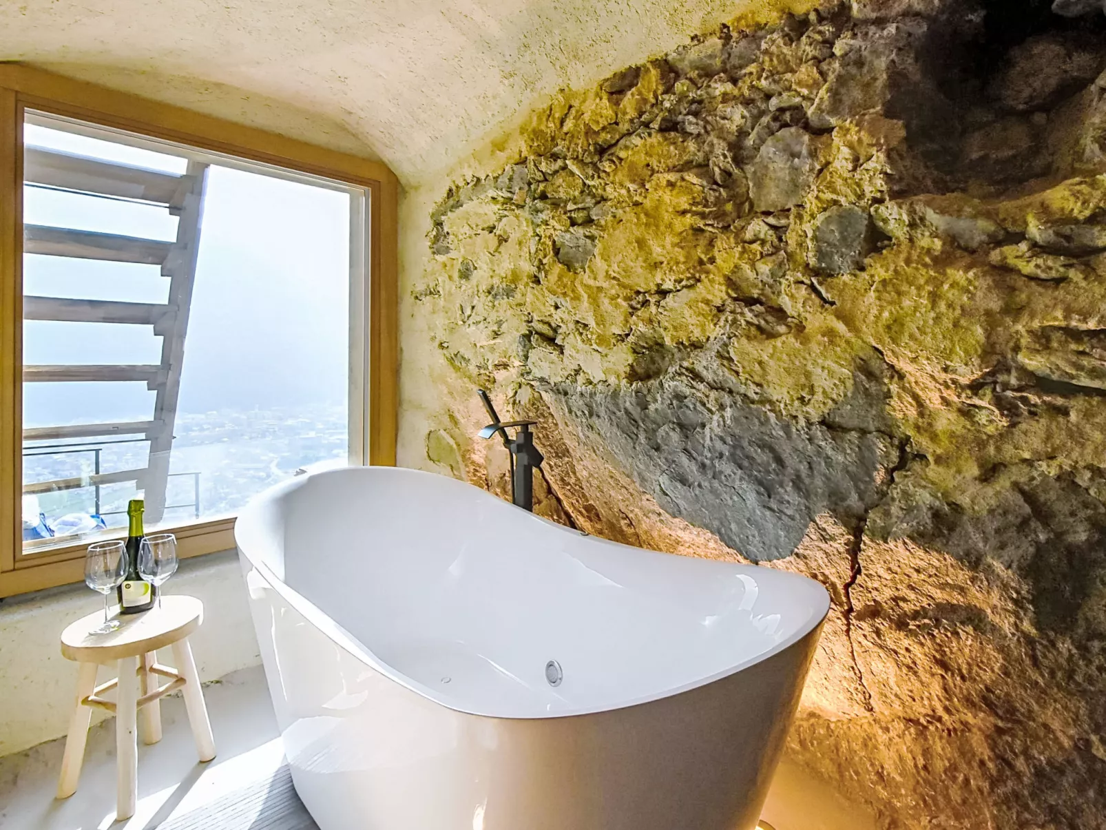 Al Vignale - La Grotta - Binnen