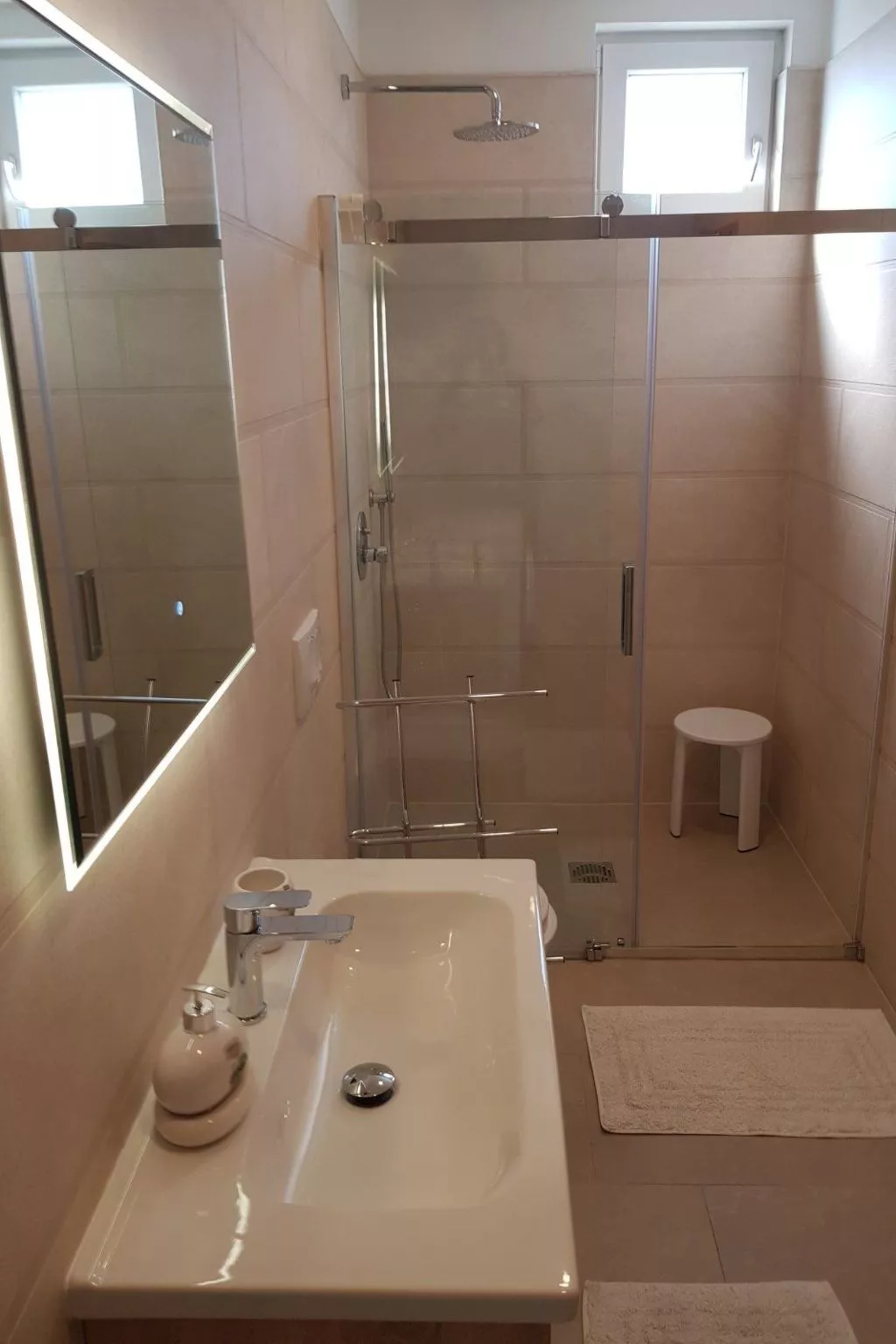 Wohnung mit Schwimmbad - Image-tags.info