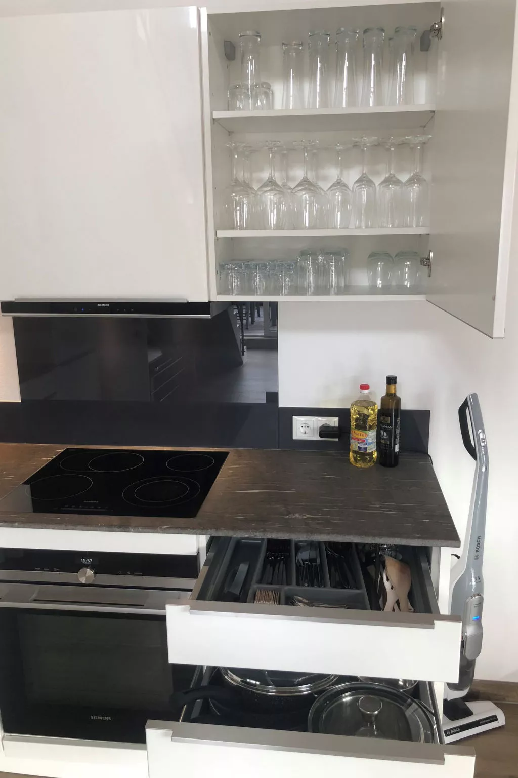 1_ZMO4 - Kitzview Terrace Apartment - Binnen