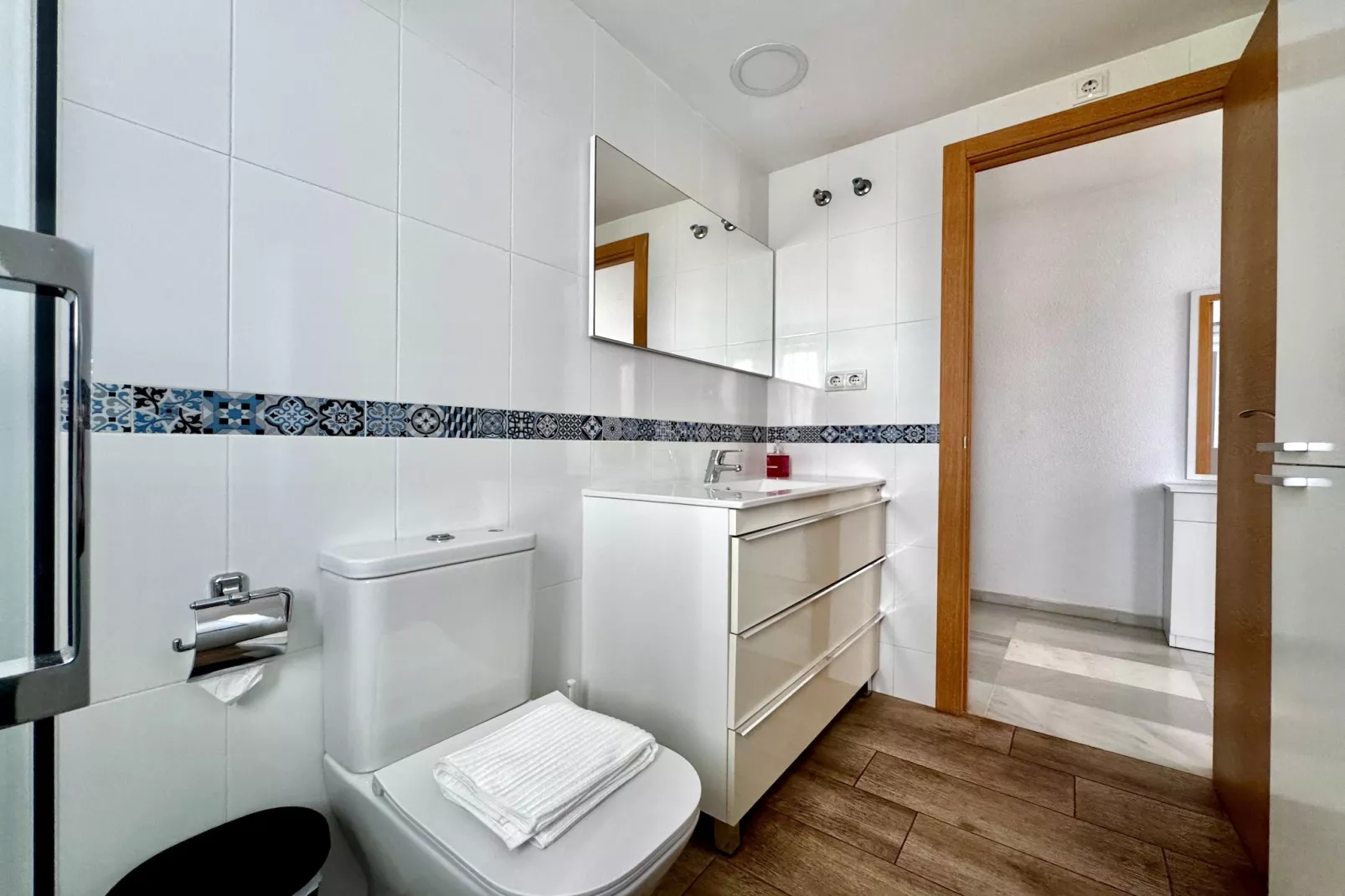 Golf Center 13 1-24 - Badkamer