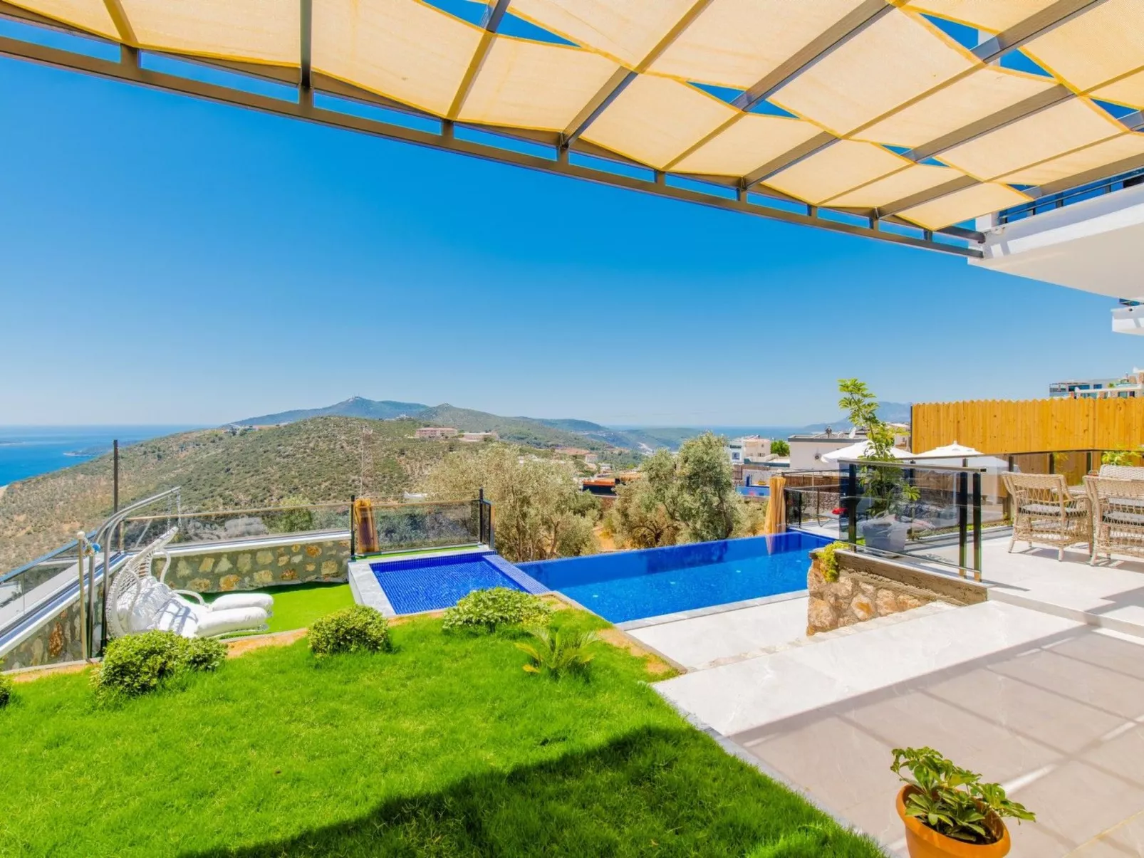 Villa Bajon mit Infinitypool und Meerblick - Buiten