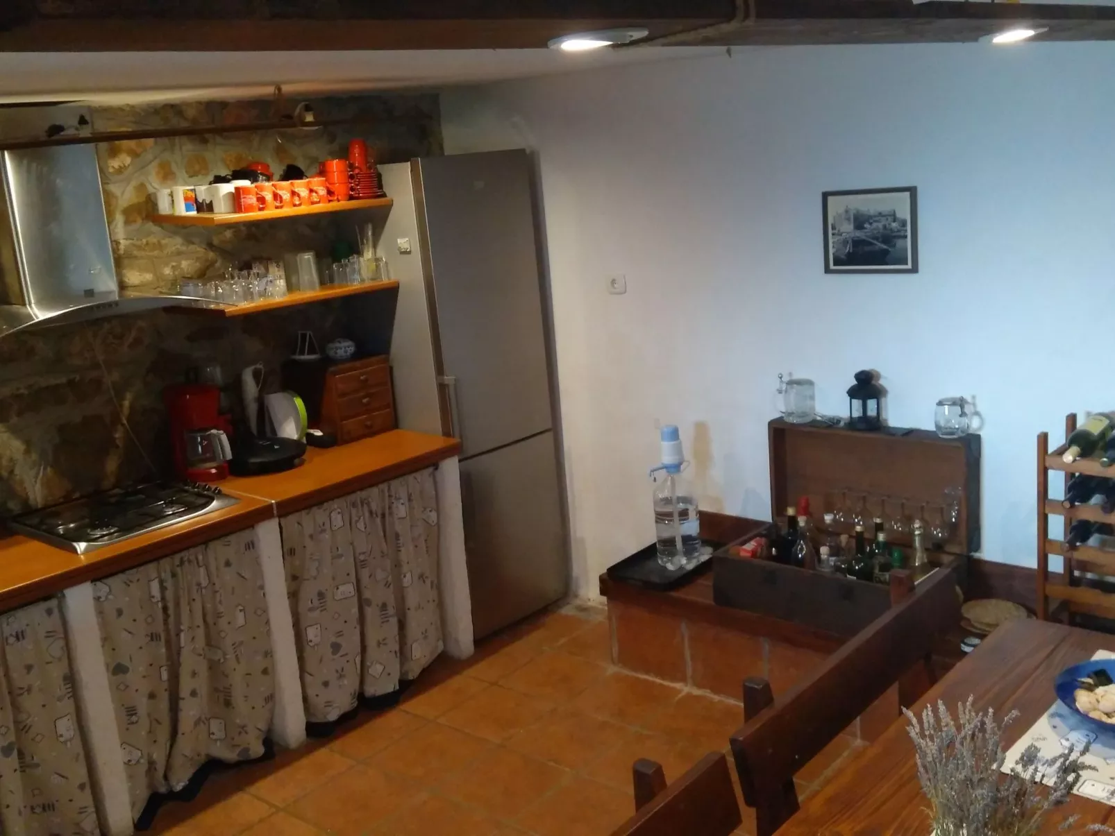 Mit Pool in Lukovo Sugarje - Binnen