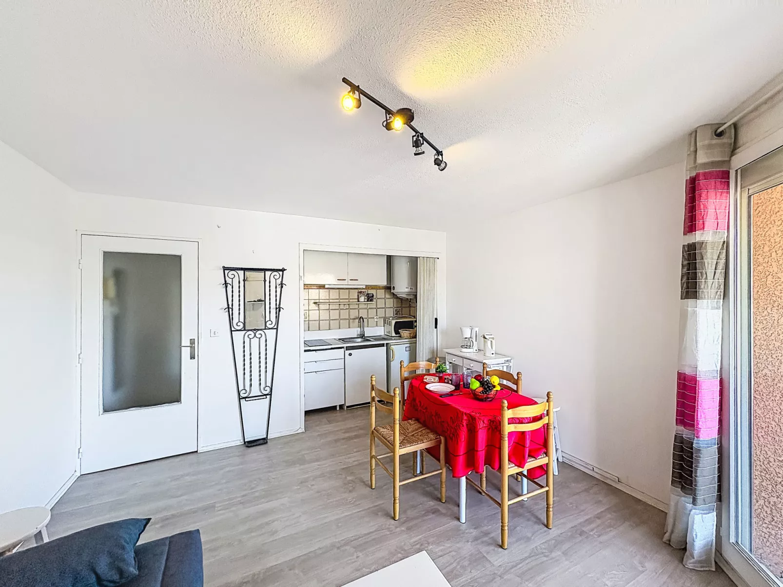 Le Saint François - Binnen