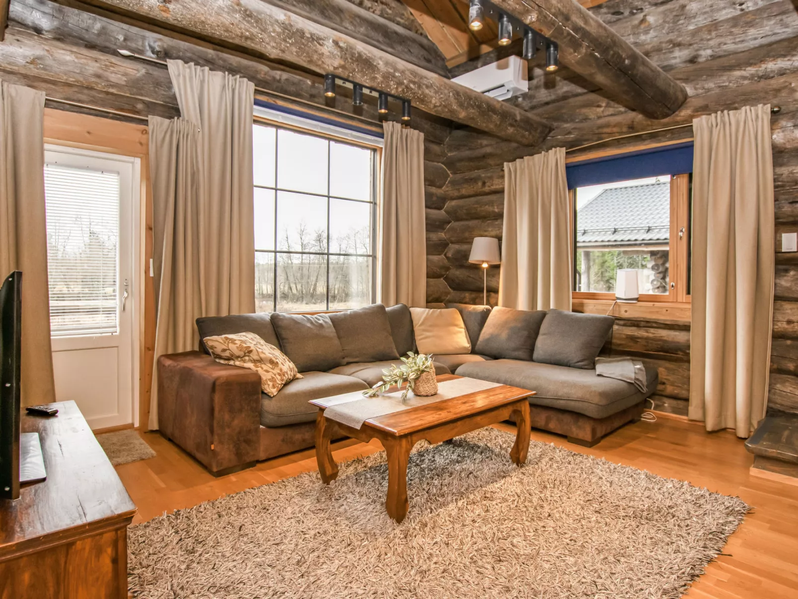 Villa kaunisvirta - Binnen