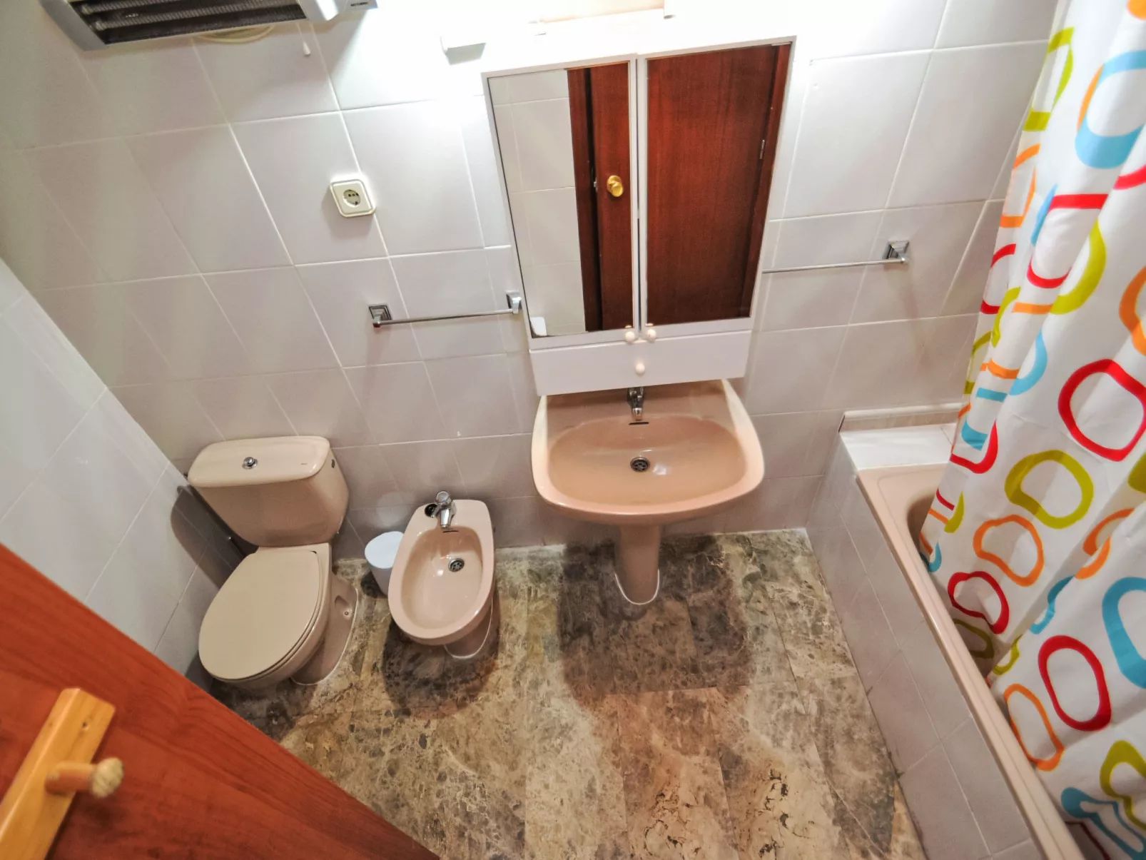 Cala Dorada - Binnen