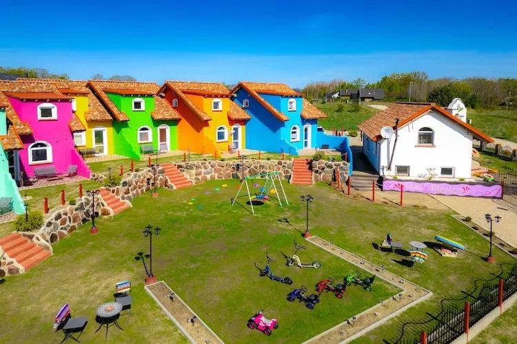 Domy wakacyjne dla max 4 osób w Dębinie - Tuinen zomer