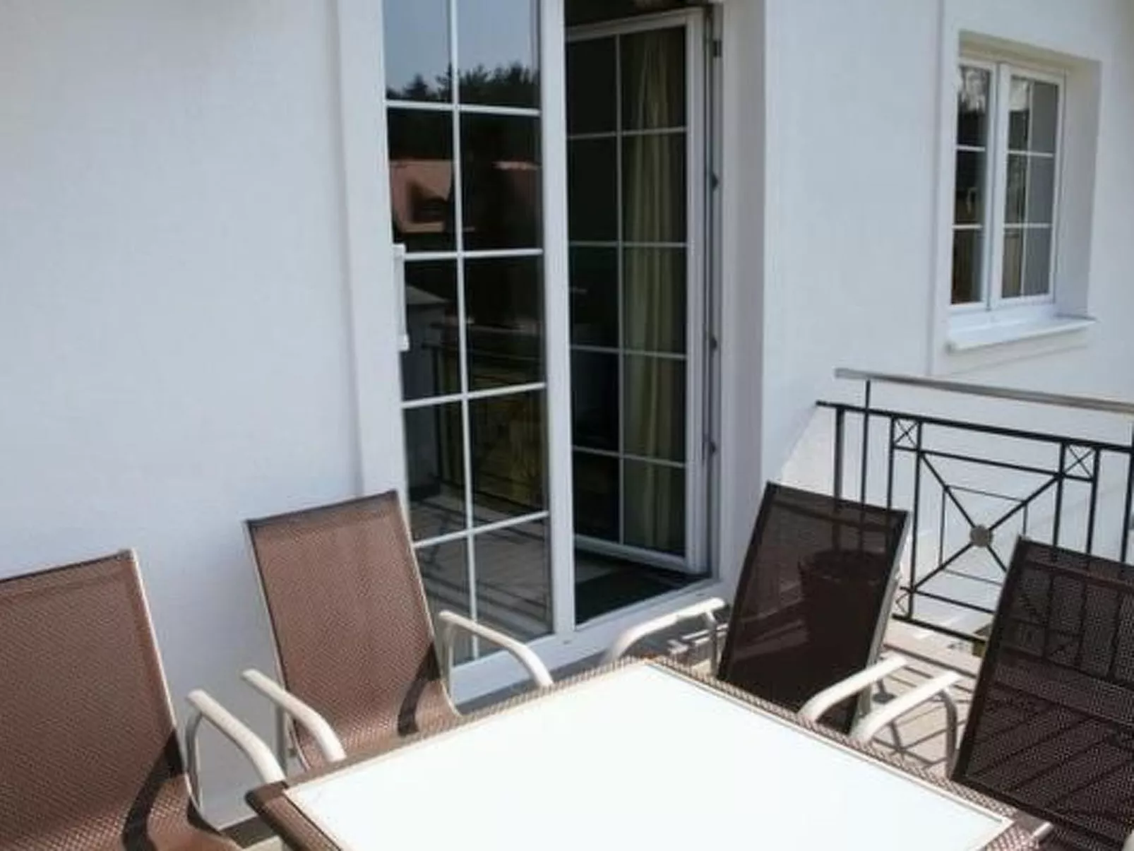 Gemütliche Wohnung in Rowy mit Terrasse, Grill, - Buiten