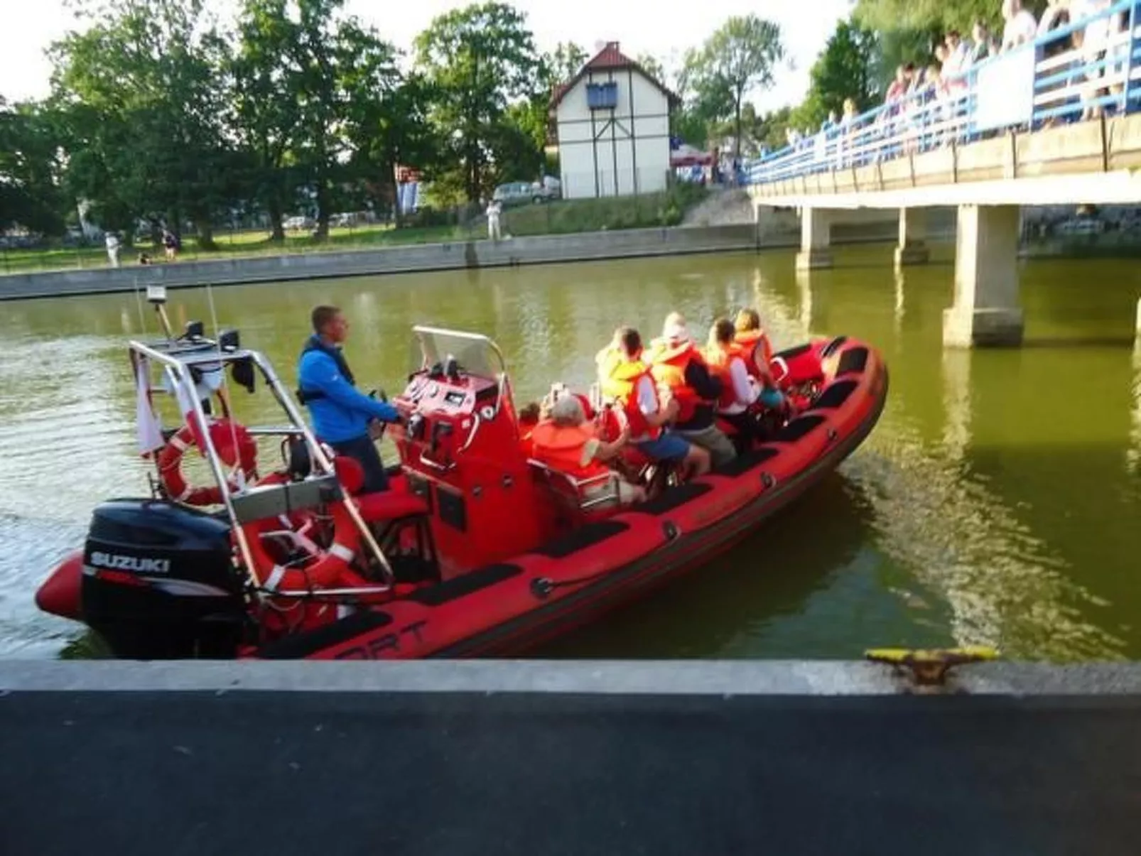 Gemütliche Wohnung in Rowy mit Terrasse, Grill, - Buiten
