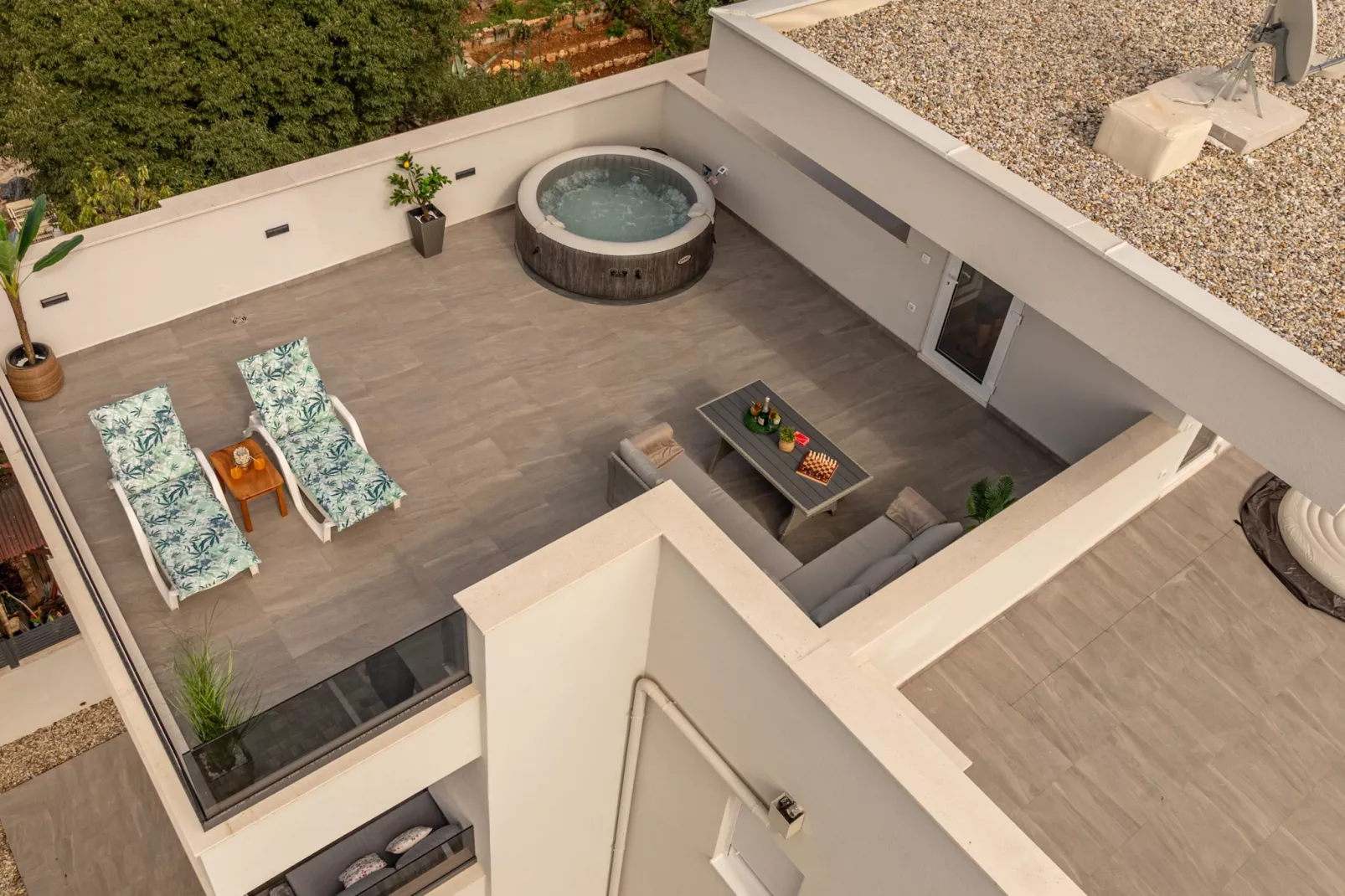 Deluxe apartment Anelle with jacuzzi - Terrasbalkon